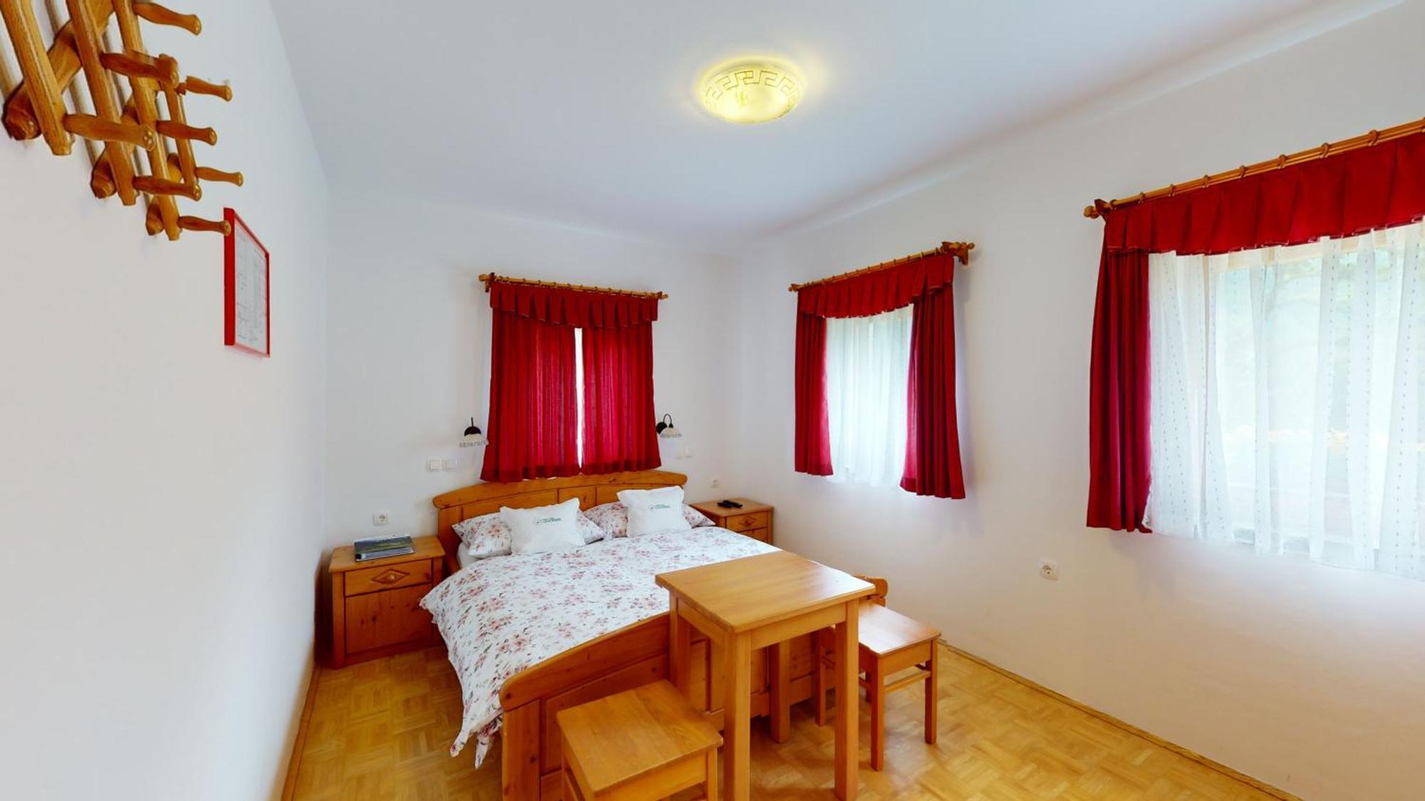 Tourist Farm Gradisnik Apartment โซลกาวา ภายนอก รูปภาพ